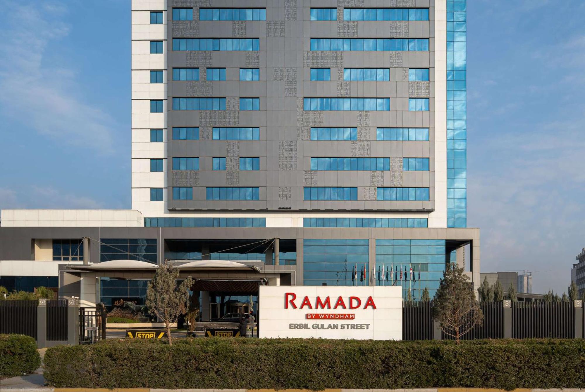 Ramada By Wyndham Erbil Gulan Street Hotel Exterior photo